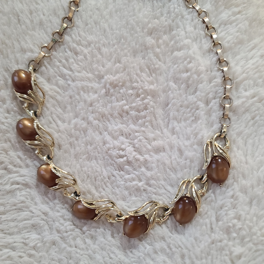 VTG LISNER Elegant Gold and Bronze Cabochon Necklace